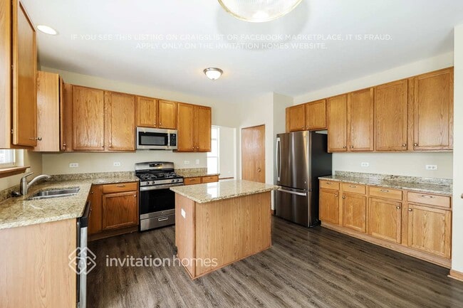 16464 Coventry Ln, Crest Hill, IL 60403 - photo 6