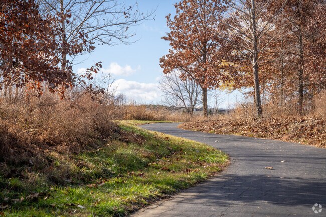 Find peace through the windy trails of BaratHaven Park in Dardenne Prairie.