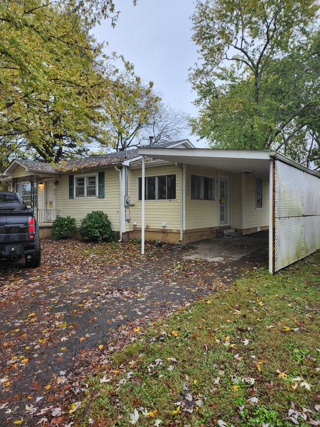 630 14th St SE unit Nelson Properties &, Cleveland, TN 37311 - photo 2