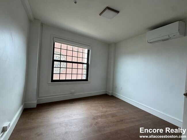 1200 Massachusetts Ave unit 10615C, Cambridge, MA 02138 - photo 3