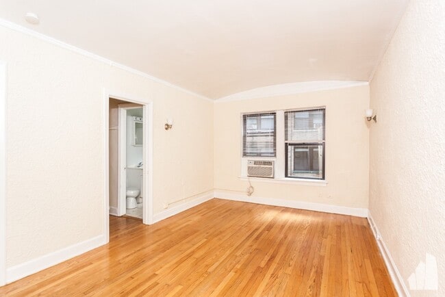 512 W Arlington Place unit 116, Chicago, IL 60614 - photo 2