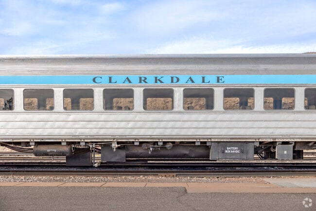 Train enthusiasts in Verde Village will enjoy the proximity to the Verde Canyon Railroad.