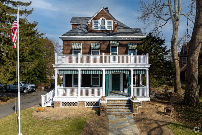 Large Victorian Homes