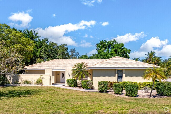 Lawns in South Gate Ridge are well kept, contributing to a clean community.