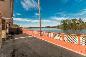 14207 W Club Deluxe Rd, Hammond, LA 70403