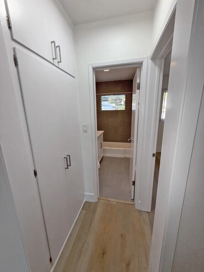 1852 N Wilton Place unit 9, Los Angeles, CA 90028 - photo 6