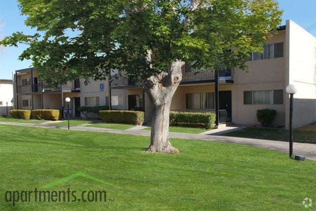 Park Arms Apartments, Las Vegas, NV 89104 - photo 5