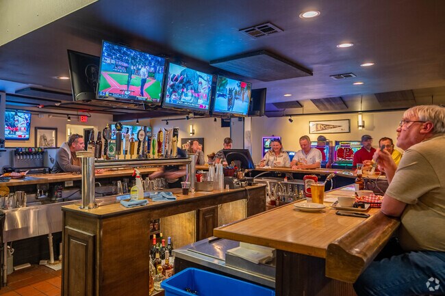 Locals can grab some tasty pub food and enjoy local entertainment at Klinger's Pub, near Pennside.