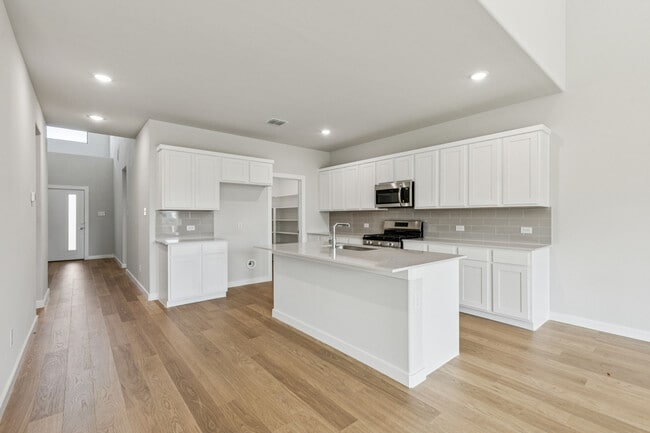 396 Blackwater Trail, Waxahachie, TX 75165 - photo 3