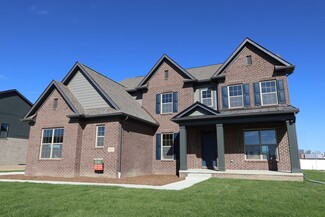 12111 Moore Ln, Washington Township, MI 48094