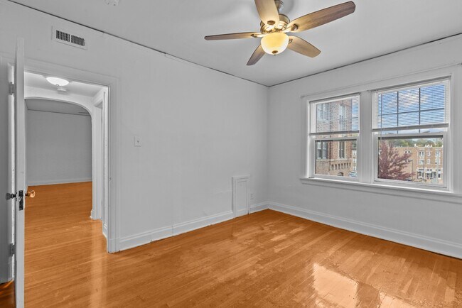 7336 Forsyth Blvd unit 203, Clayton, MO 63105 - photo 7