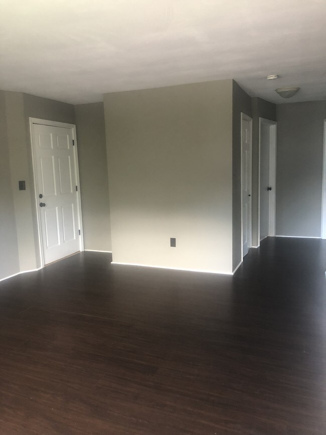 entry / living room