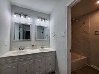 17571 Graham St Unit A, Dumfries, VA 22026