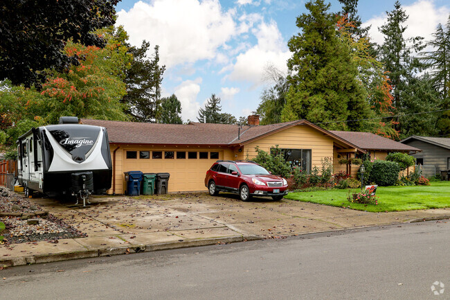 Mid-century ranch homes are plentiful in Monmouth.