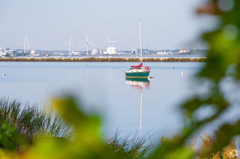 Neighborhood_Spring Green_02_103023.mp4