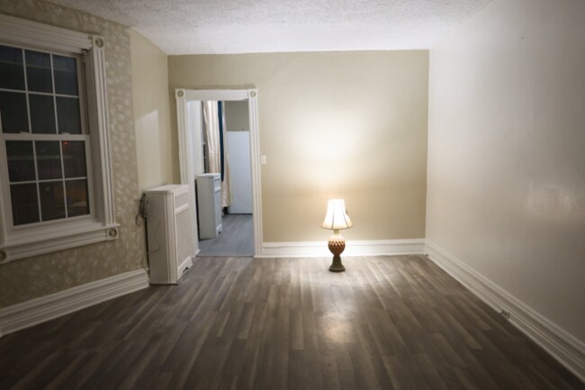 745 N Front St unit 2, Reading, PA 19601 - photo 6