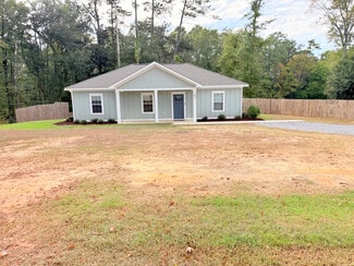 202 Ridge Ln, Lucedale, MS 39452