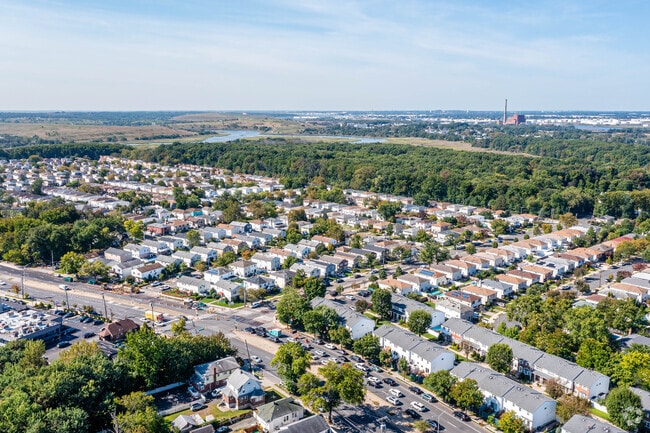 On Staten Island’s west side, tucked between both natural and industrial parks, is Bulls Head.