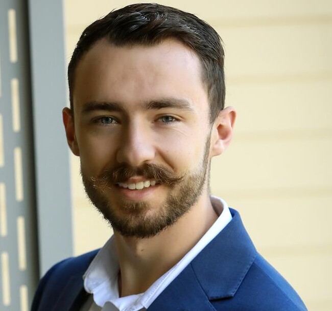 Agent Photo