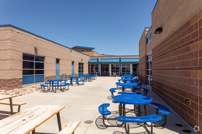 Aurora Frontier K-8 students can enjoy lunch or crafts outside at the tables.