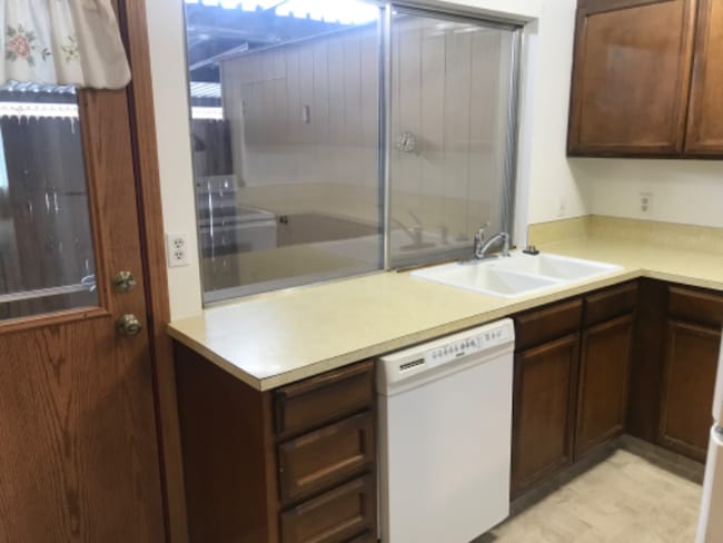 968 Mckinley Ave, Pocatello, ID 83201 - photo 7