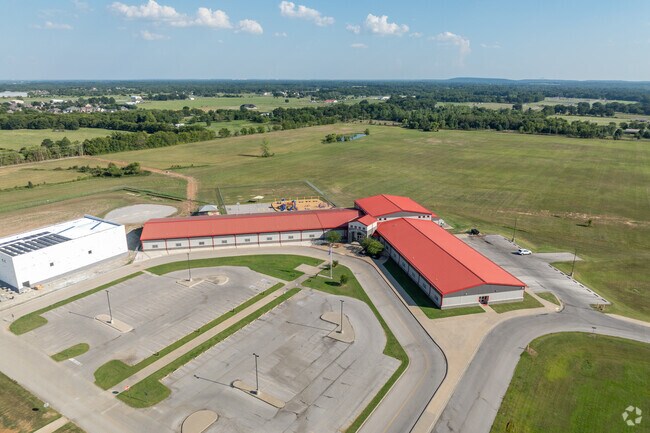 Kids are challenged to excel at Skiatook Elementary School.
