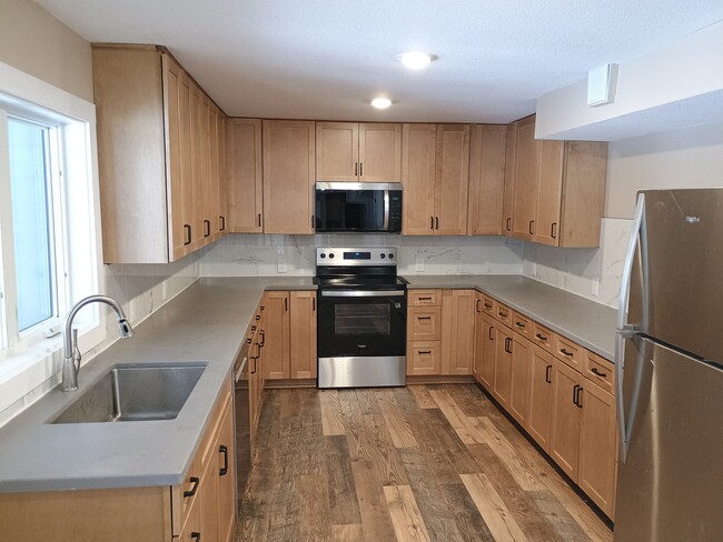 1935 7th St NW unit A, Faribault, MN 55021 - photo 2