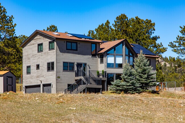 Evergreen Heights and Estates offers mostly mountain contemporary style homes.