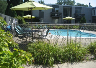 1915 N Washington Ave, Royal Oak, MI 48073