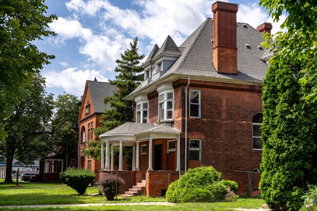 Homeowners take great pride in maintaining their properties in Detroit's Cultural Center.