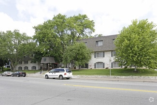 100-102 W Diamond Lake Rd, Minneapolis, MN 55419