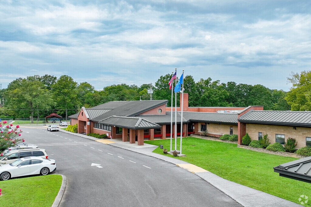 Cloud Springs Elementary is in the Catoosa County School District.