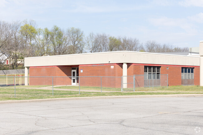 Westside Elementary School receives above average scores with a B on Niche.