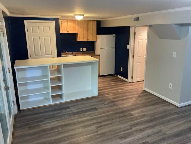 500 Meadow Hall Dr, Rockville, MD 20851 - photo 3