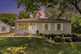 109 N Eagle St, New Buffalo, MI 49117