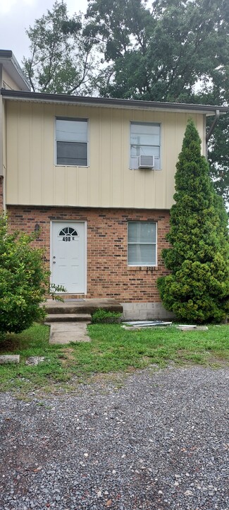 135 Frye Ln, Oak Hill, WV 25901