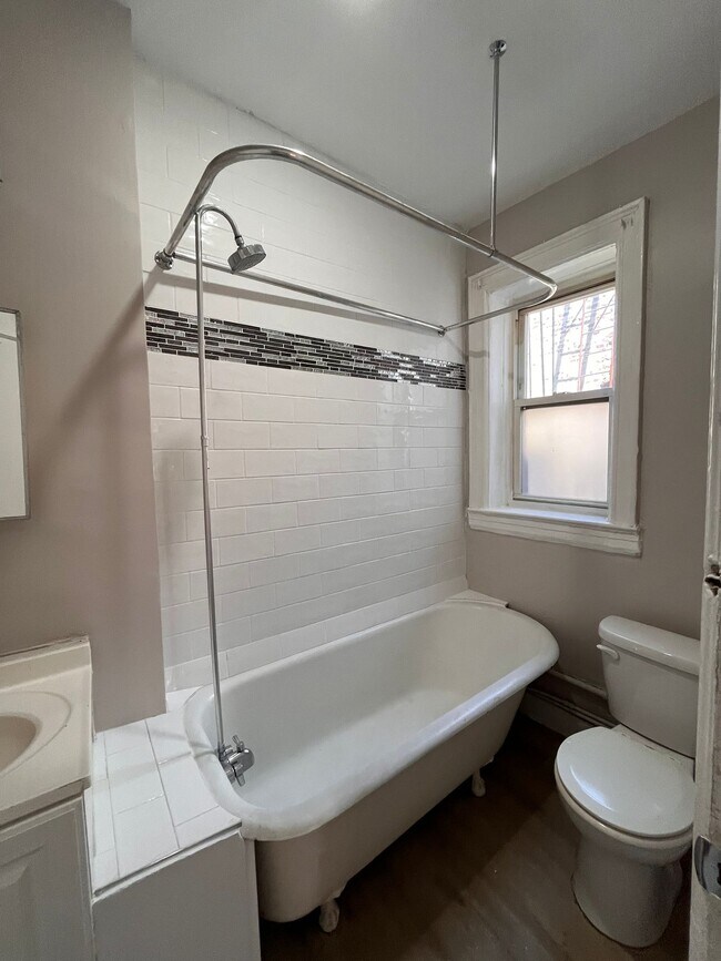 223 Fowler Ave unit 7, Jersey City, NJ 07305 - photo 3