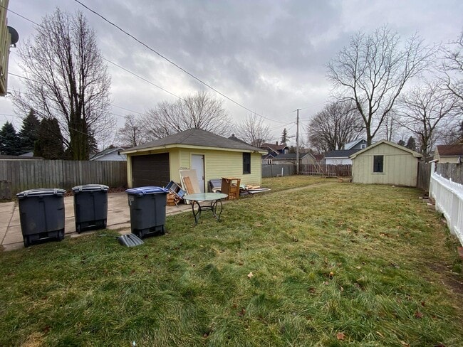 2314 N 8th St unit 2314, Sheboygan, WI 53083 - photo 2