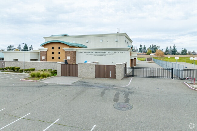 Welcome to George Washington Carver School Of Arts And Science