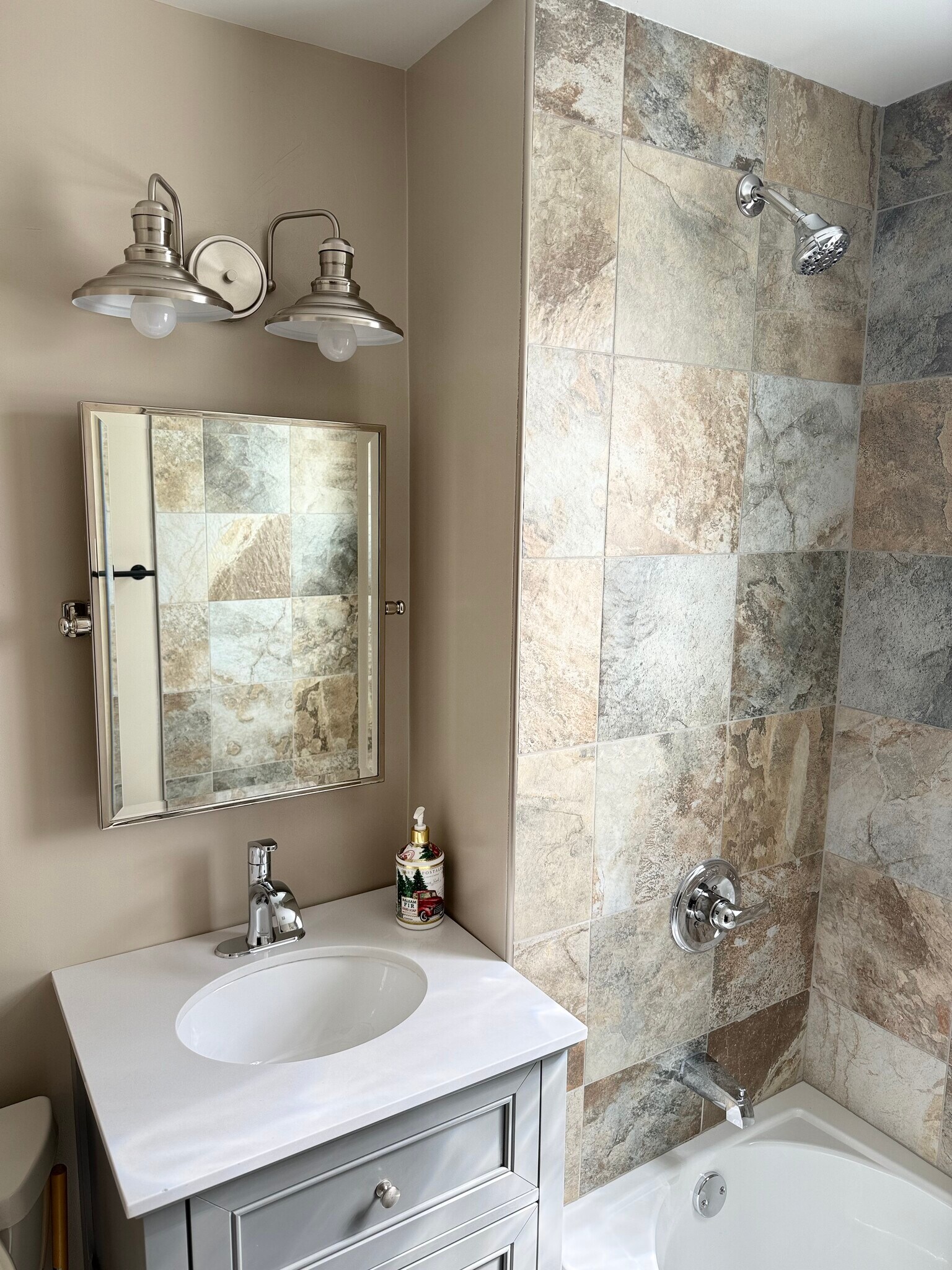 6726 20th Ave unit 1 Main House, Kenosha, WI 53143 - photo 1