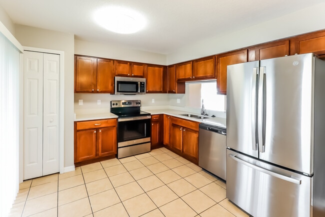 2474 Harrison Pl Blvd, Lakeland, FL 33810 - photo 5