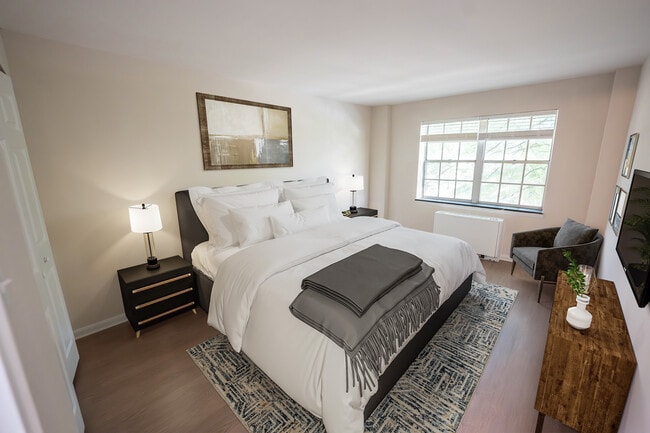 Rosemont Plaza, Bryn Mawr, PA 19010 - photo 4