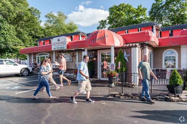 Giovanni's is a very popular Italian lunch and dinner option in East Coventry.