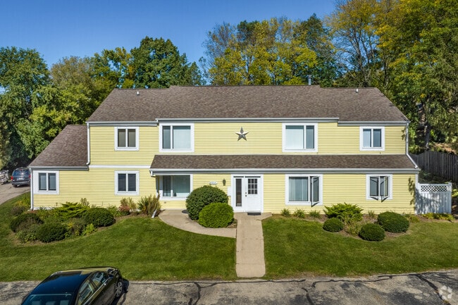 A few of the homes in Highland are larger, and include fourplexes and a few duplexes.