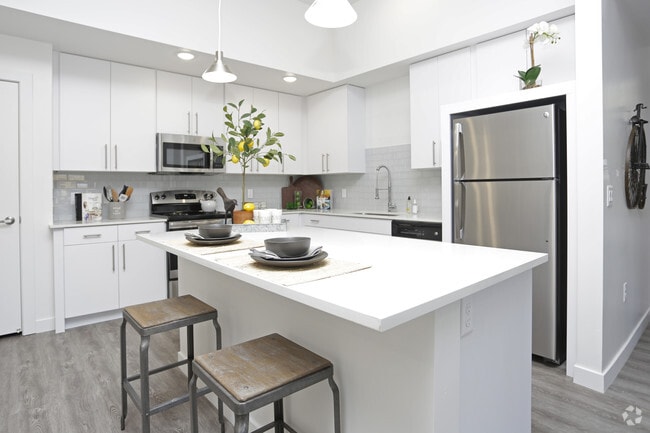 Rockpoint Apartments, Bluffdale, UT 84065 - photo 2