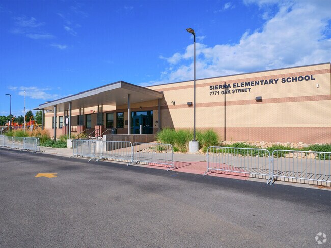 Sierra Elementary School teaches the youngest minds of the Oak Crest neighborhood.