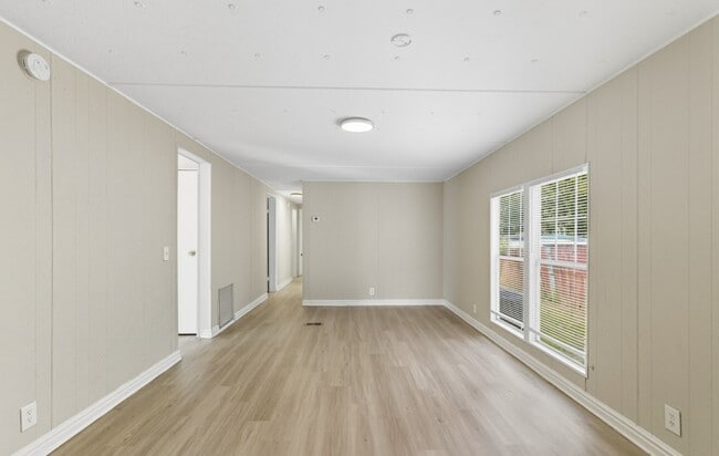 7623 Sunwood Dr, Jacksonville, FL 32256 - photo 3