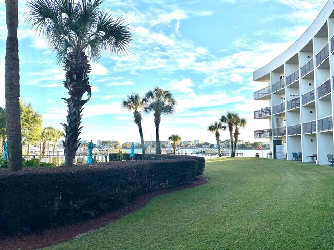 214 Miracle Strip Pkwy SW unit ID1358979P, Fort Walton Beach, FL 32548 - photo 5