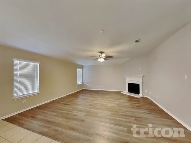 408 Foliage Cir, Red Oak, TX 75154 - photo 3