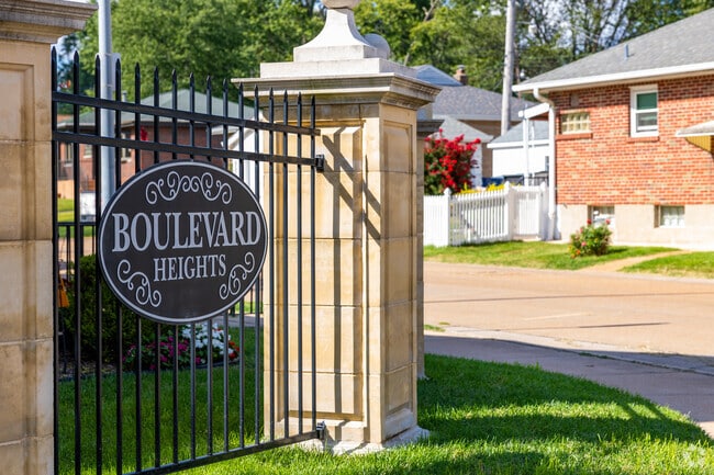 Boulevard Heights is a convenient and quiet neighborhood in south St. Louis.